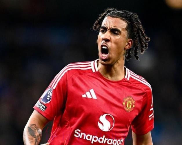 曼联or皇马-罗马诺-约罗的未来仍取决于他自己